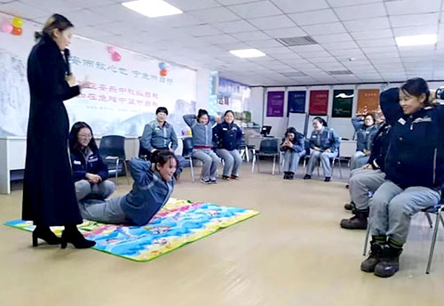 三星重工造船厂 3·8女神节形体礼仪培训班